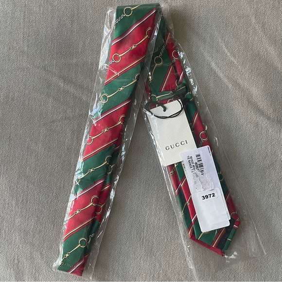 NWT❤️💚Gucci❤️💚Green and Red Silk Chain Tie - Picture 6 of 6